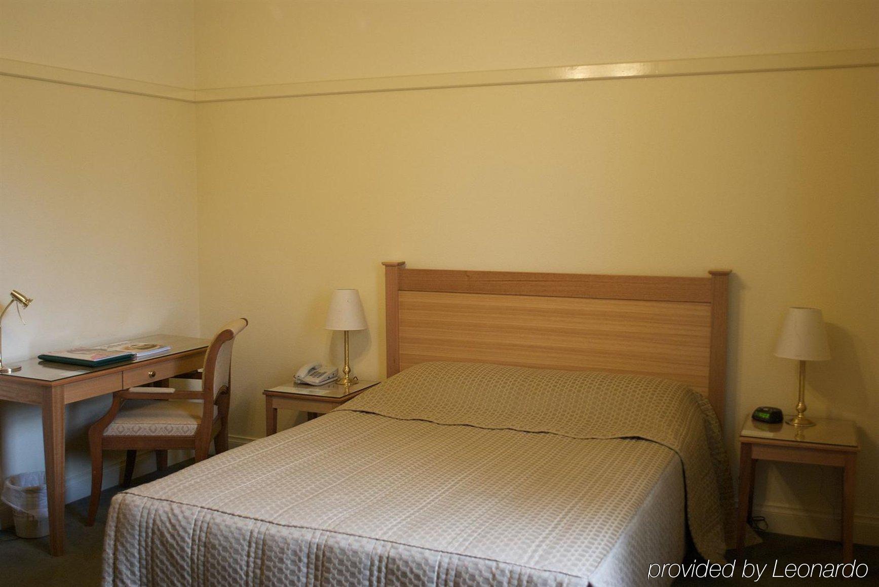 Brassey Hotel - Managed By Doma Hotels Канберра Экстерьер фото