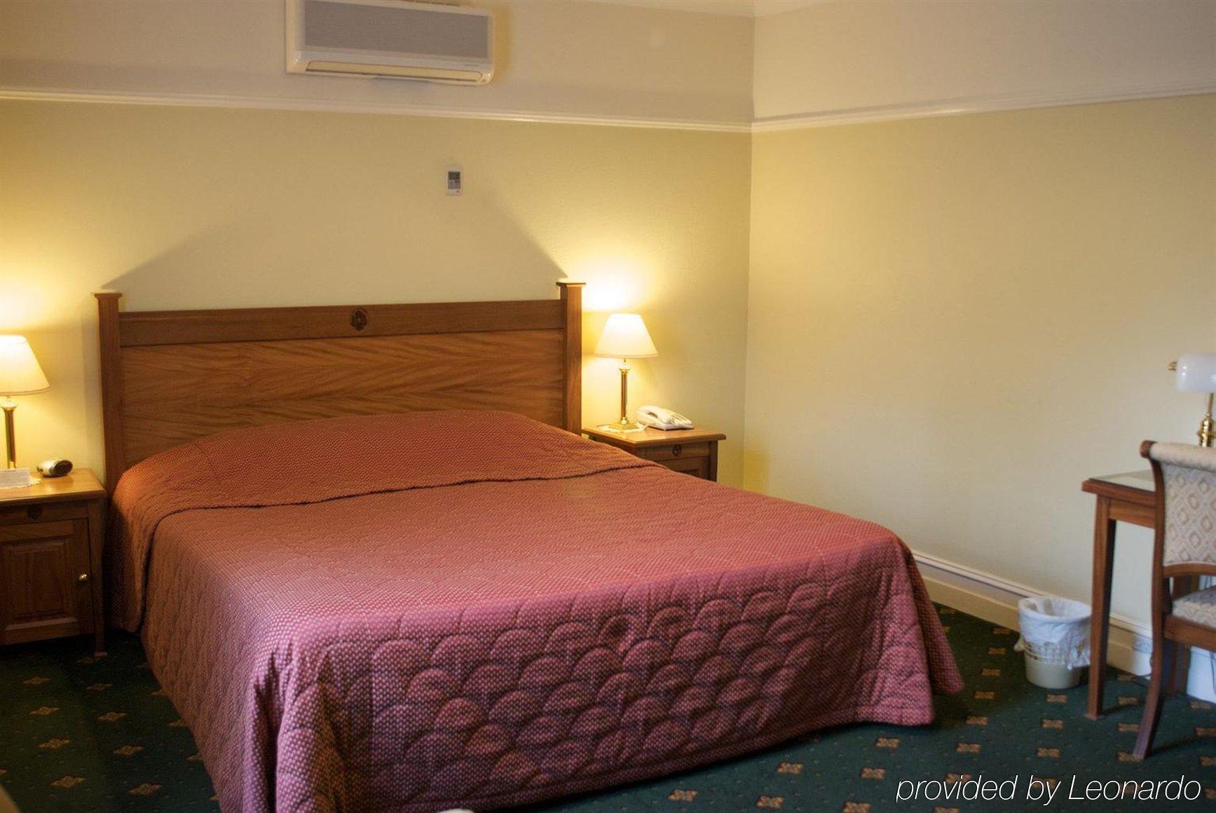 Brassey Hotel - Managed By Doma Hotels Канберра Экстерьер фото
