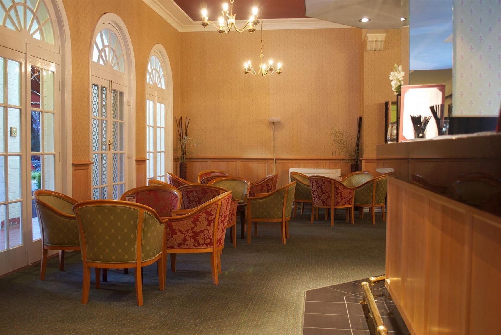 Brassey Hotel - Managed By Doma Hotels Канберра Экстерьер фото